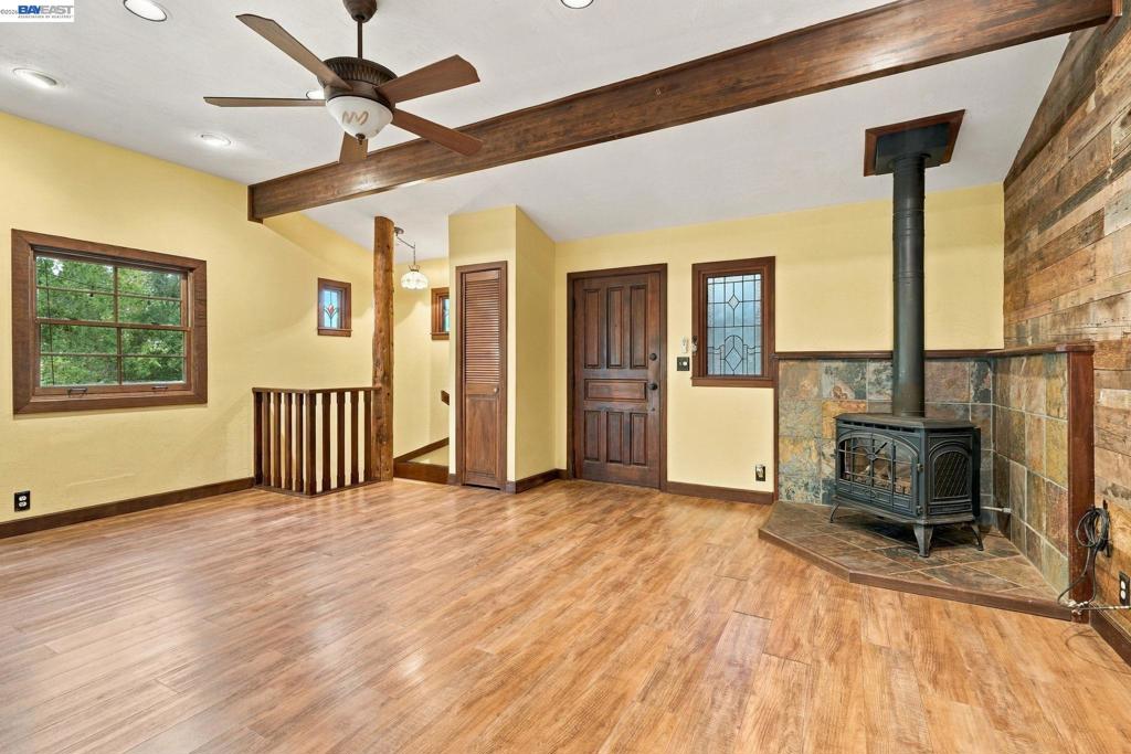 124 Cypress Dr Property Photo 8