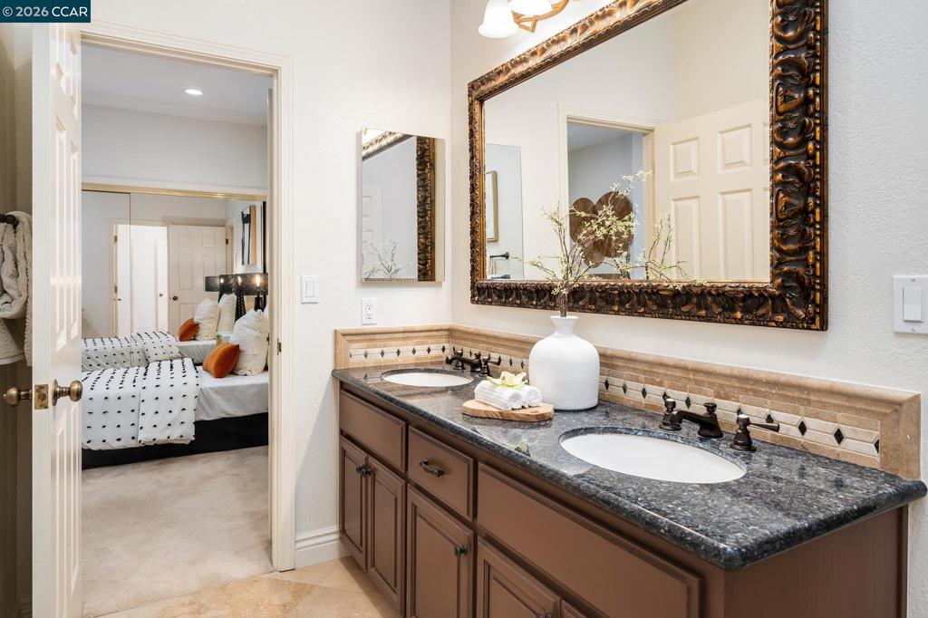 3271 Blackhawk Meadow Dr Property Photo 23