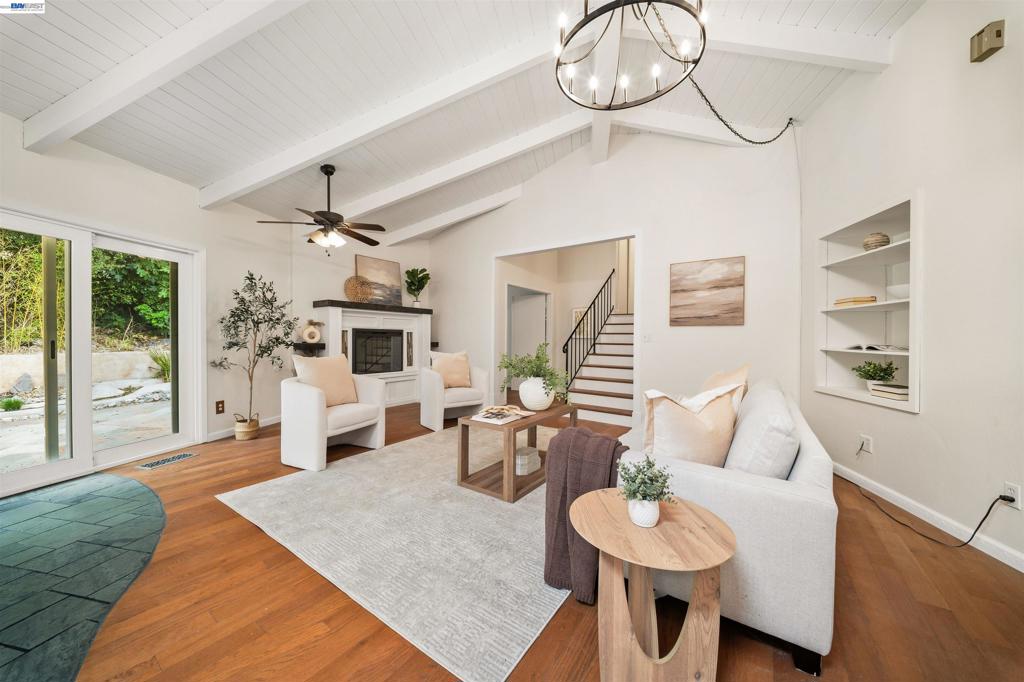 699 Fiesta Pl Property Photo 1