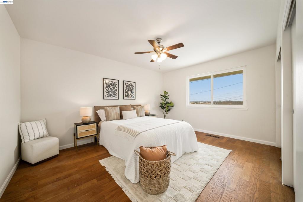 699 Fiesta Pl Property Photo 41