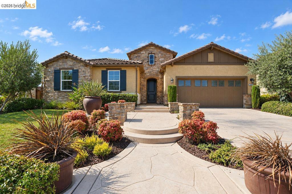 5457 Mountain Ridge Way Property Photo 1