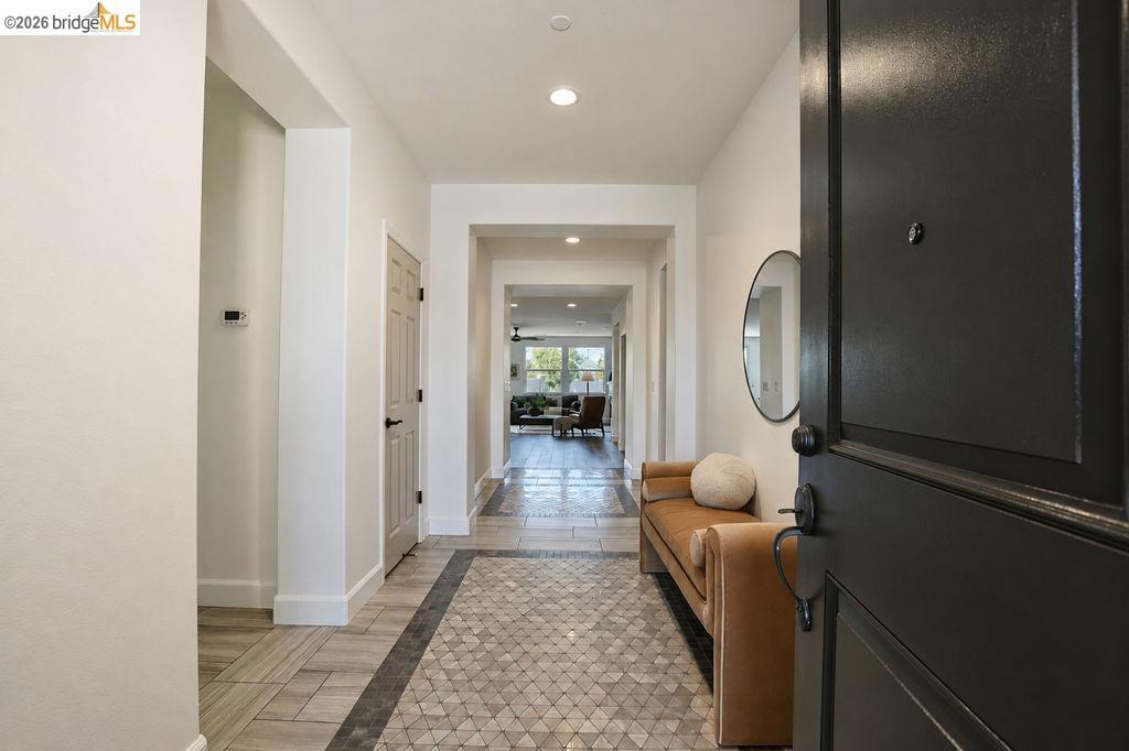 5457 Mountain Ridge Way Property Photo 2
