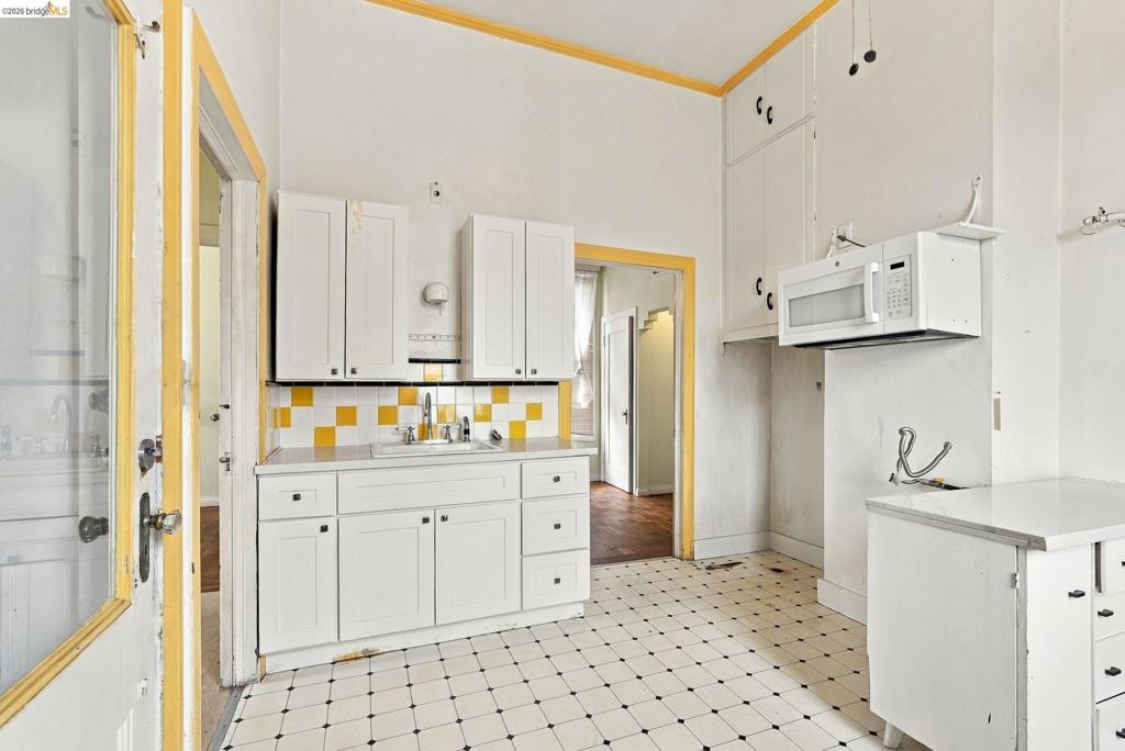 1040 59th St Property Photo 16