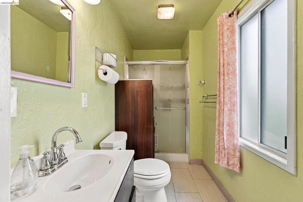 1040 59th St Property Photo 32
