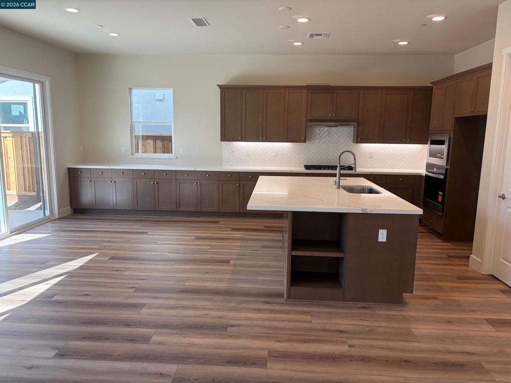 16175 Cartman Ct Property Photo 4