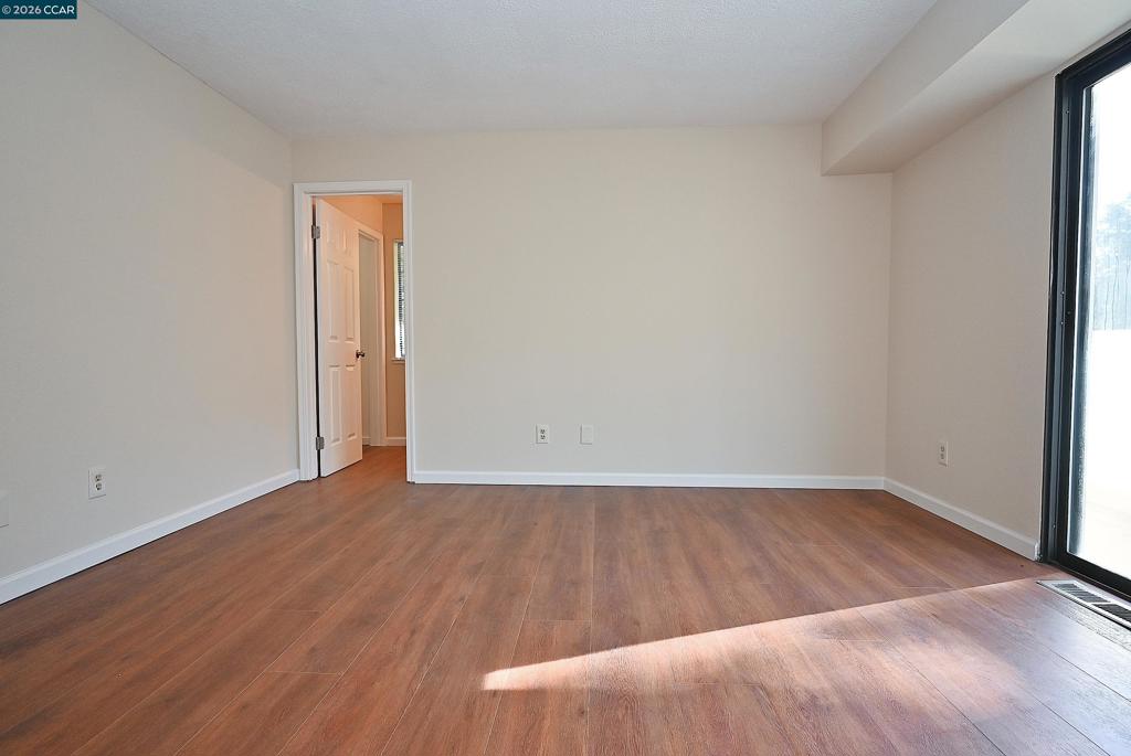 2028 Fostoria Cir Property Photo 32