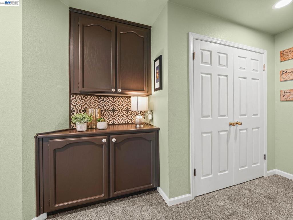 32264 Derby Street Property Photo 30