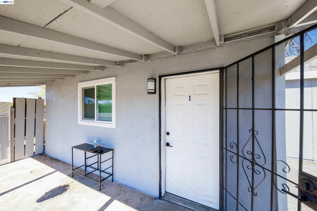 3836 El Camino Ave Property Photo 8