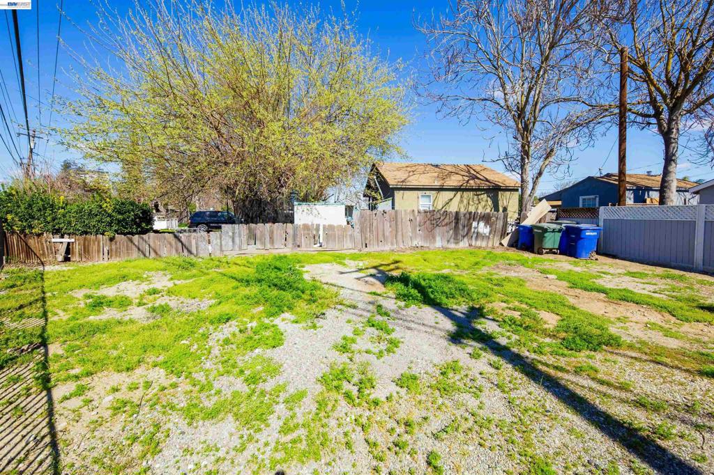 3836 El Camino Ave Property Photo 11