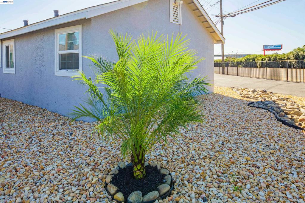 3836 El Camino Ave Property Photo 20