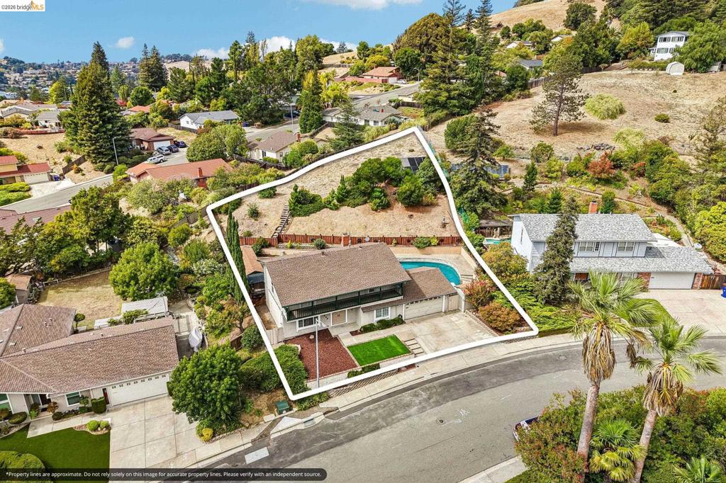 2636 Tamalpais Drive Property Photo 4