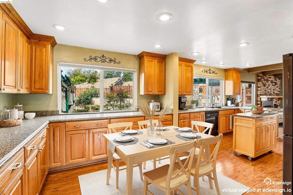2636 Tamalpais Drive Property Photo 27