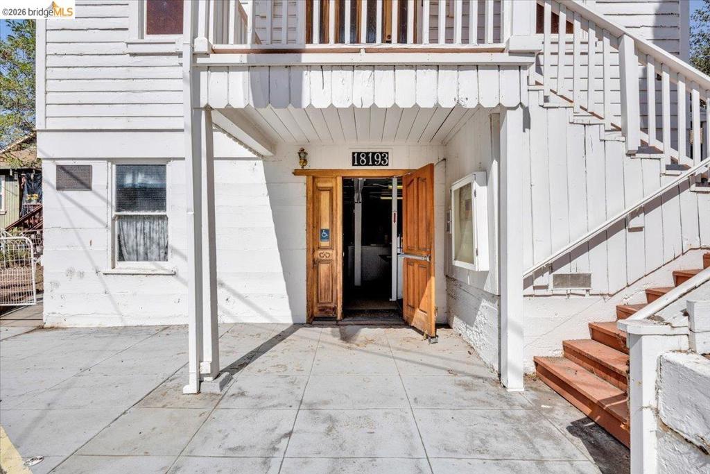 18193 Seco St Property Photo 4