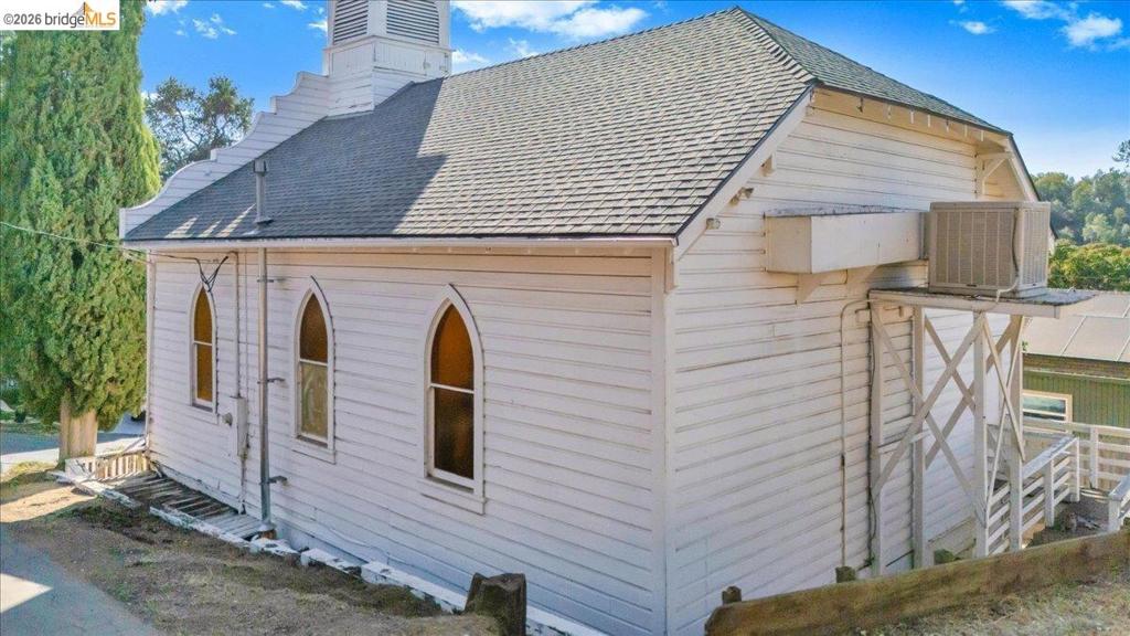 18193 Seco St Property Photo 13