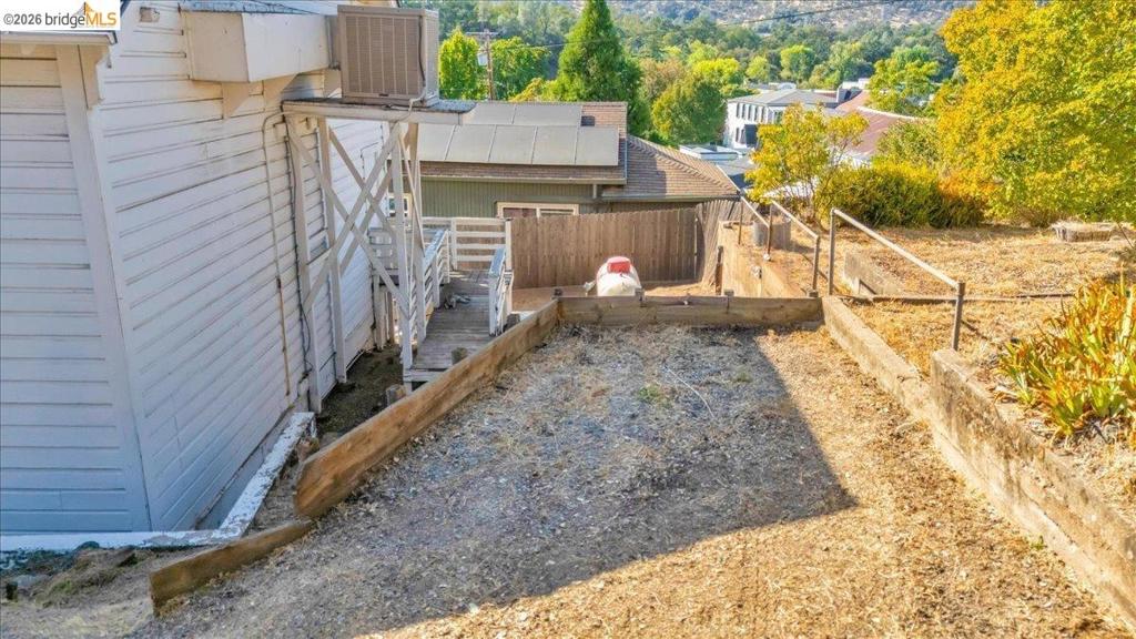 18193 Seco St Property Photo 14