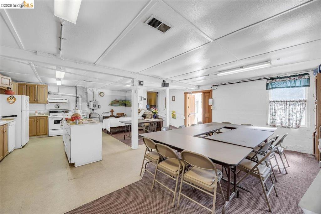 18193 Seco St Property Photo 32