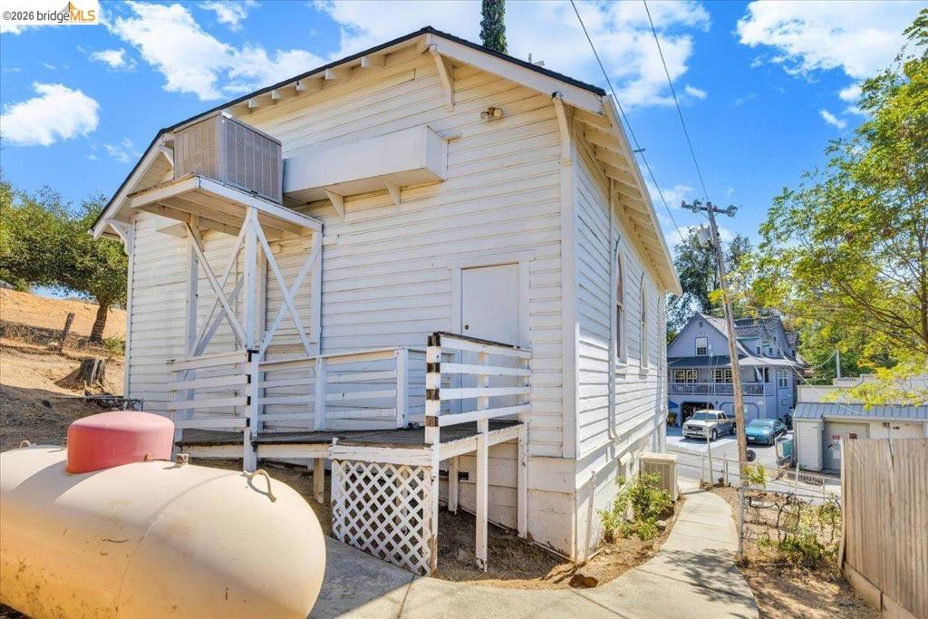 18193 Seco St Property Photo 40