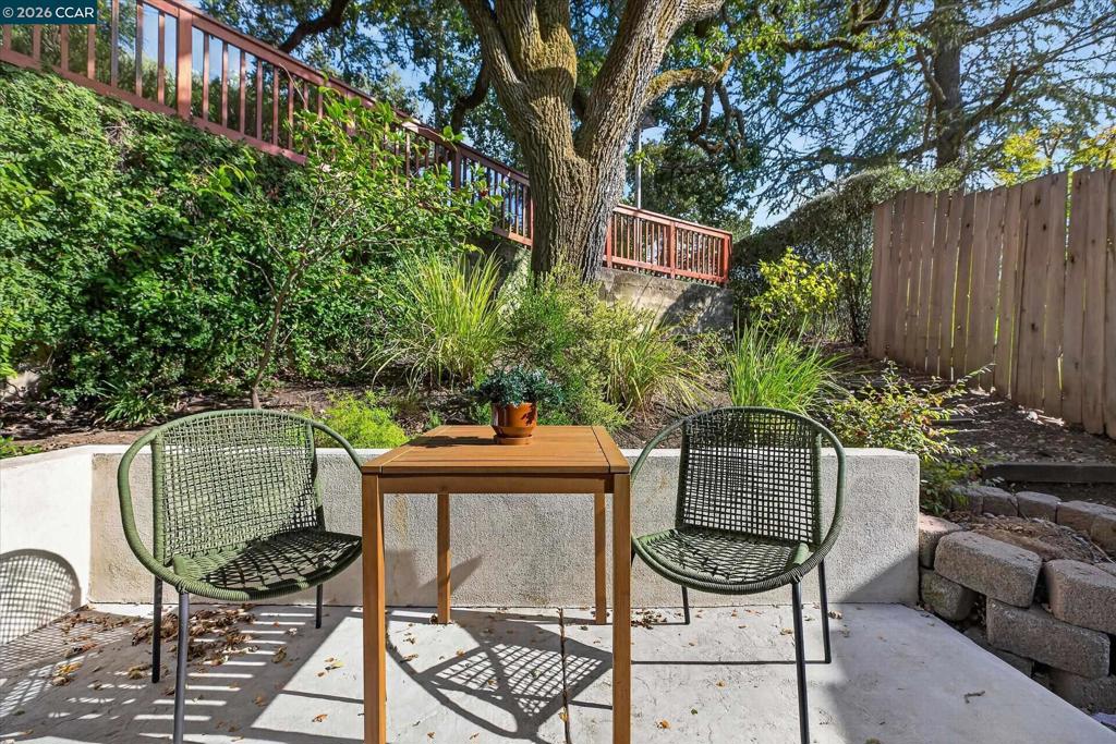 6 El Patio Property Photo 27