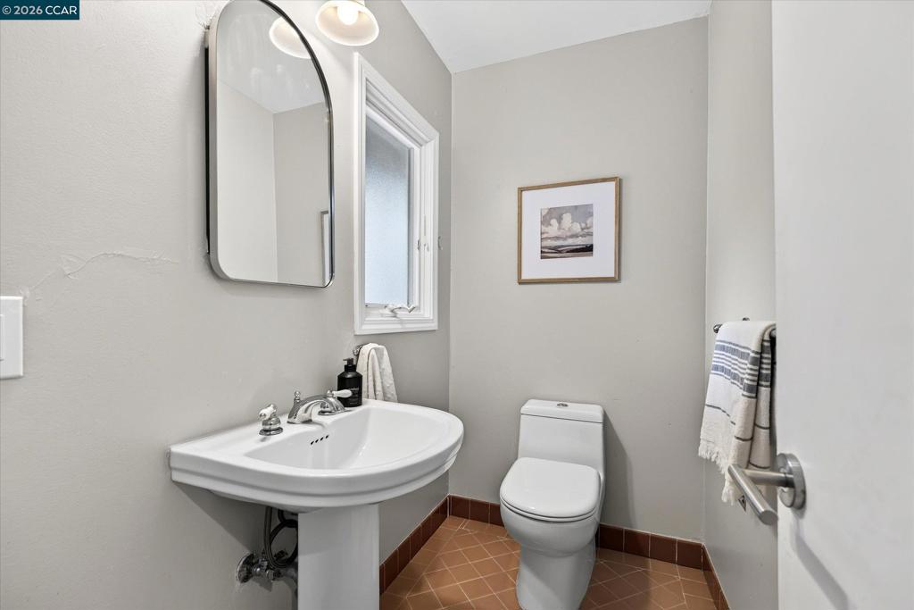 6 El Patio Property Photo 29