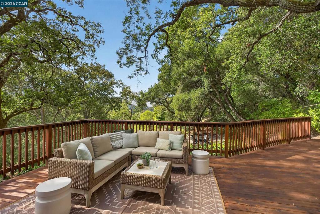 6 El Patio Property Photo 32