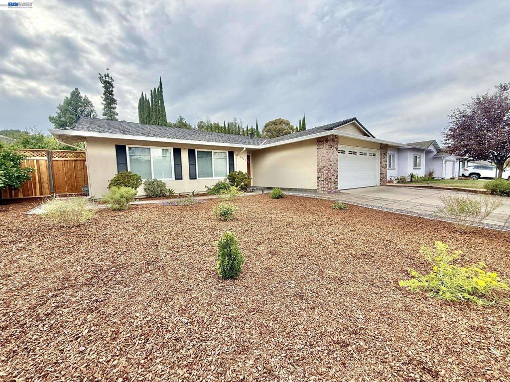8525 Ousley Dr Property Photo 2