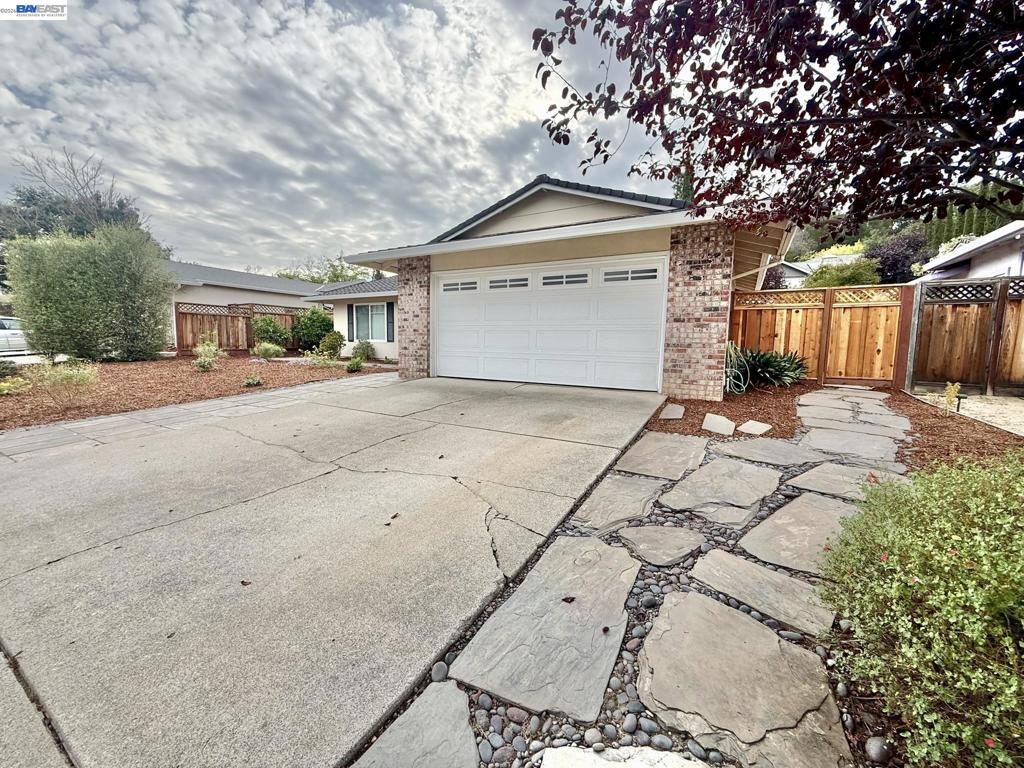 8525 Ousley Dr Property Photo 3