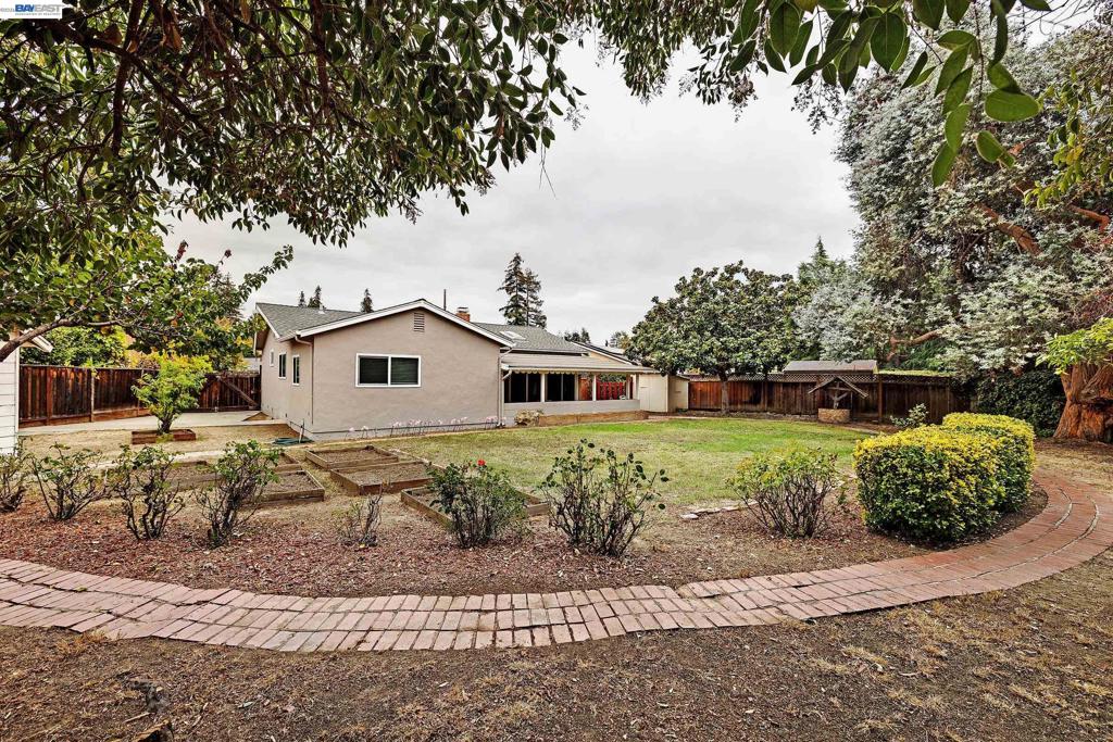 513 Carobe Court Property Photo 30