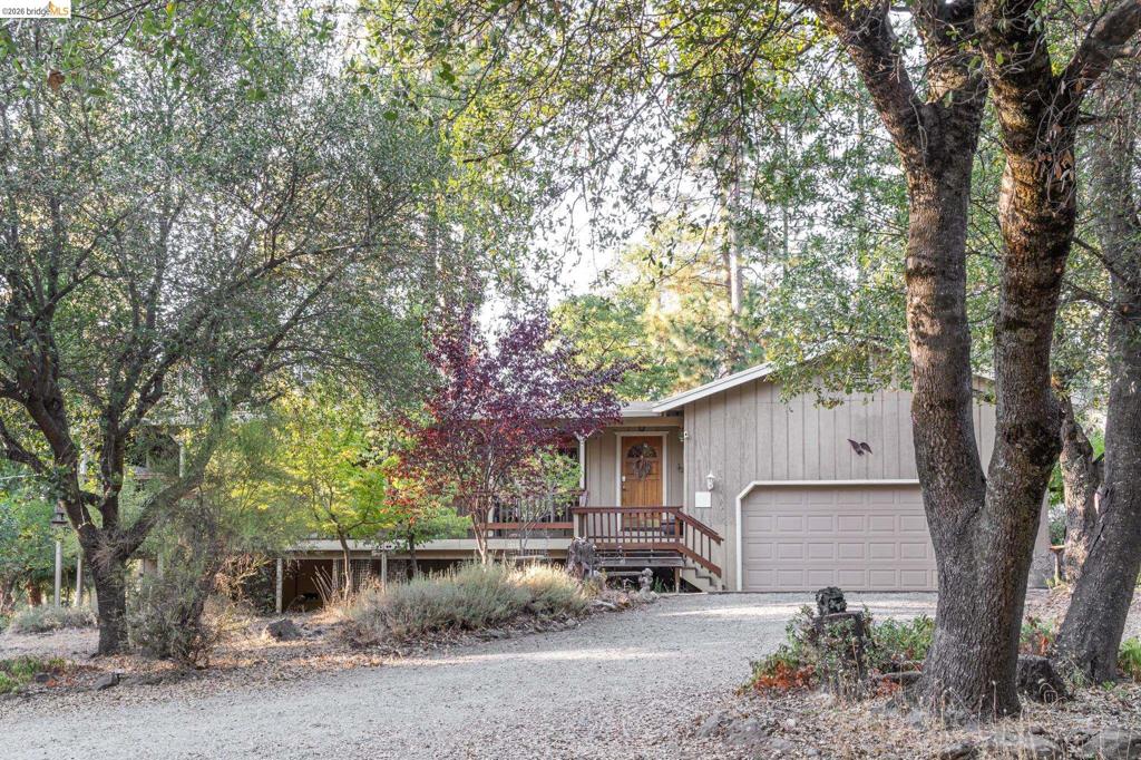 19390 Ferretti Rd Property Photo 1