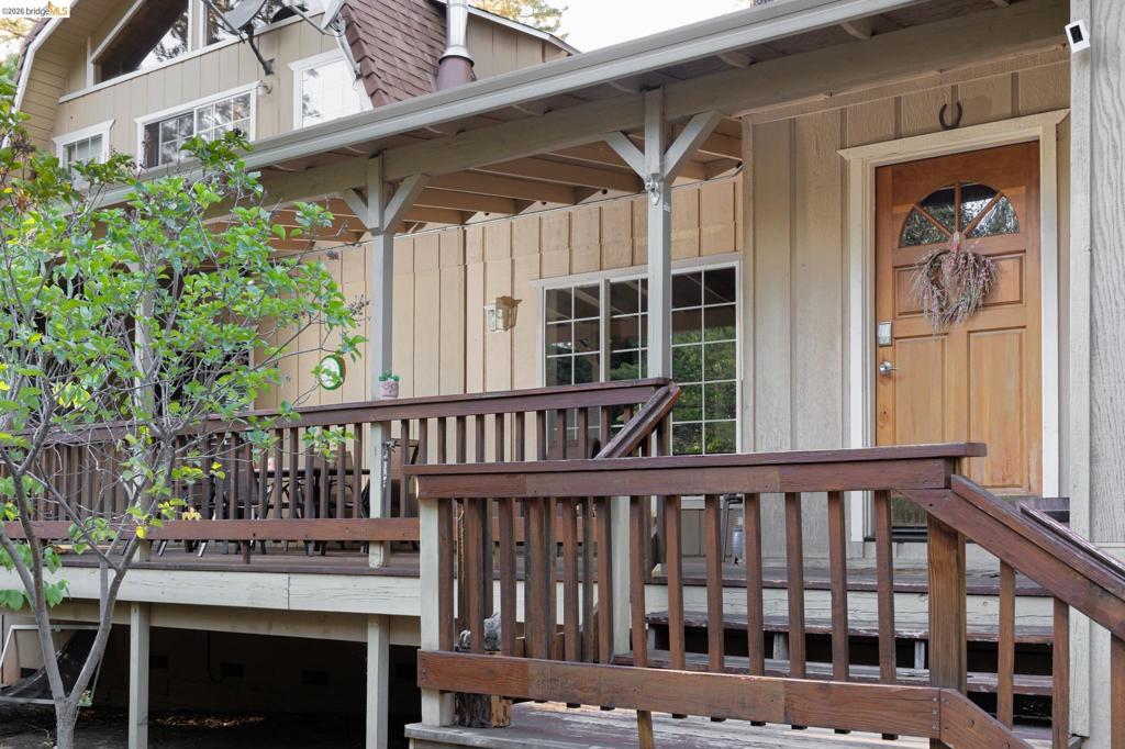 19390 Ferretti Rd Property Photo 3