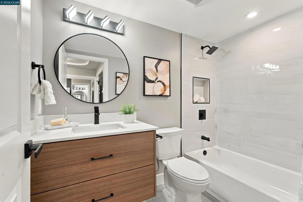 2501 Pine Knoll Dr 10 Property Photo 16