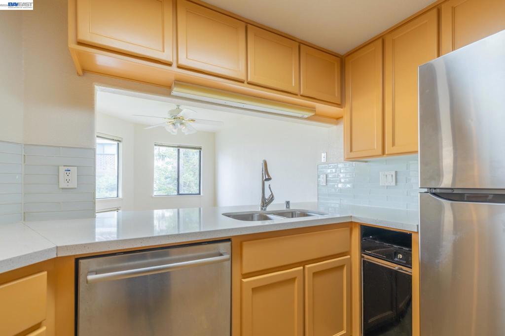 21103 Gary 318a Property Photo 11