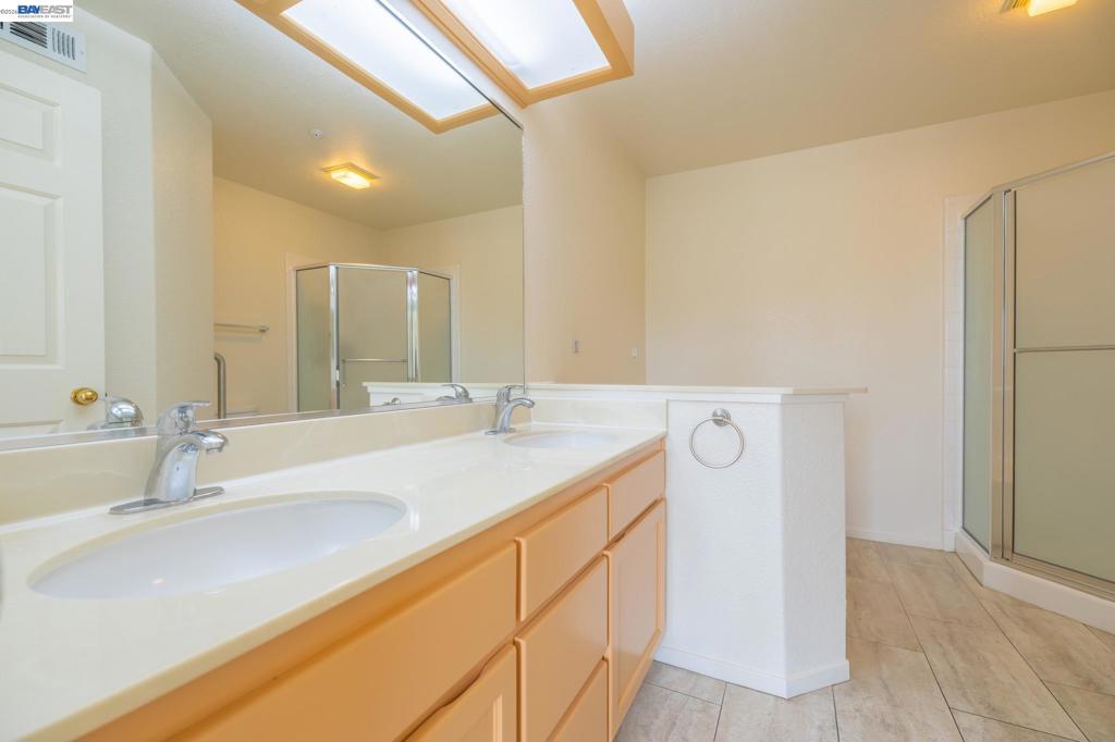 21103 Gary 318a Property Photo 21