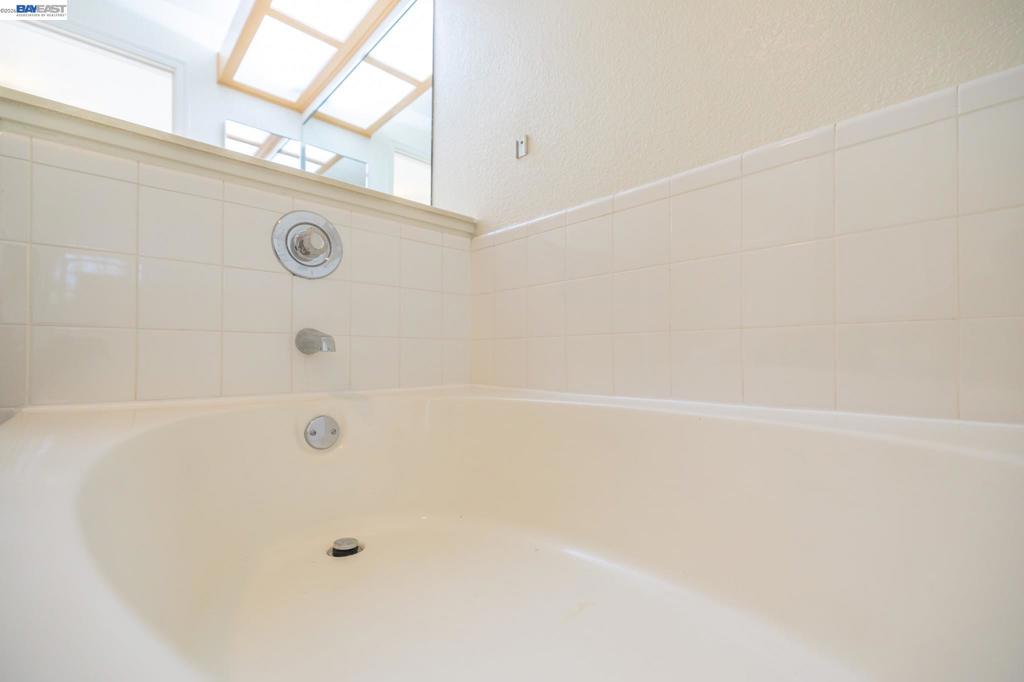 21103 Gary 318a Property Photo 24