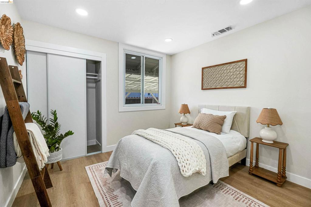 31871 Kennet St Property Photo 14