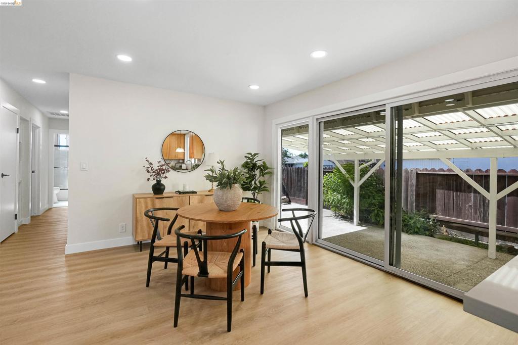 31871 Kennet St Property Photo 17