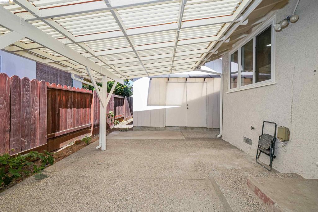 31871 Kennet St Property Photo 18