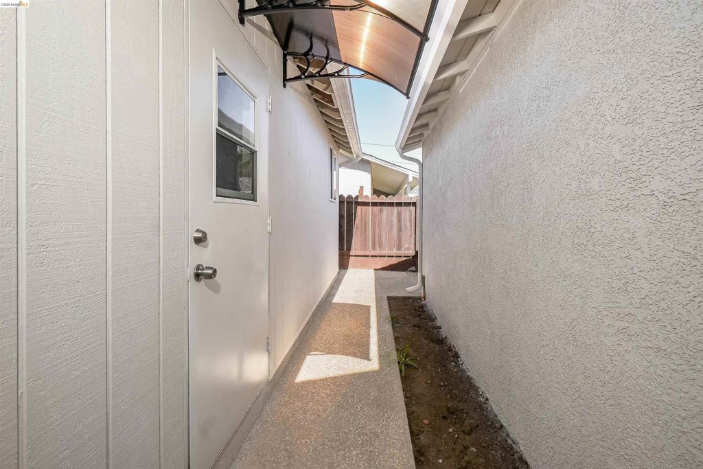 31871 Kennet St Property Photo 23