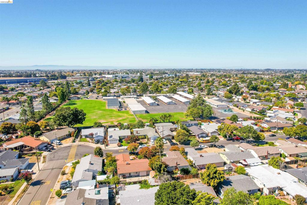 31871 Kennet St Property Photo 29