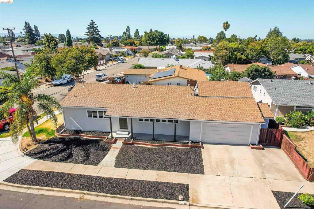 31871 Kennet St Property Photo 30