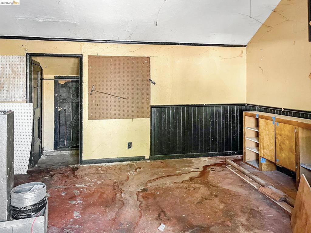 18190 Main St Property Photo 14