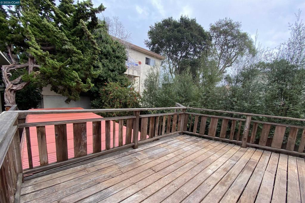 411 Kains Ave. Property Photo 17