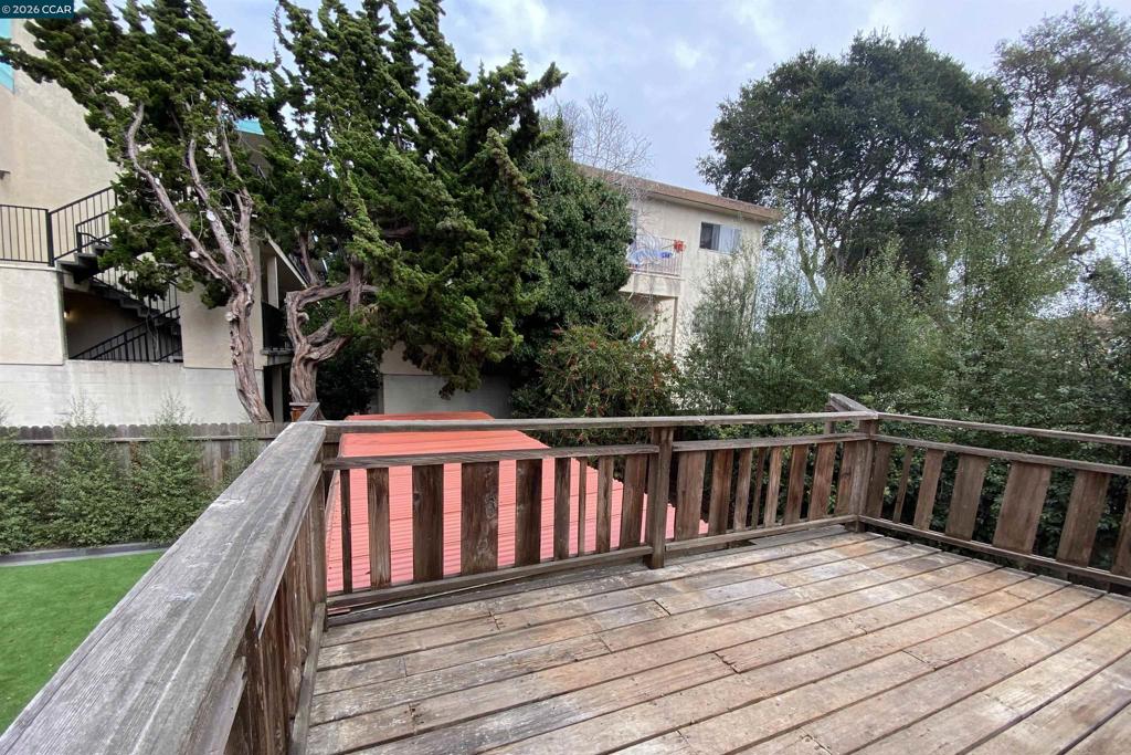 411 Kains Ave. Property Photo 18