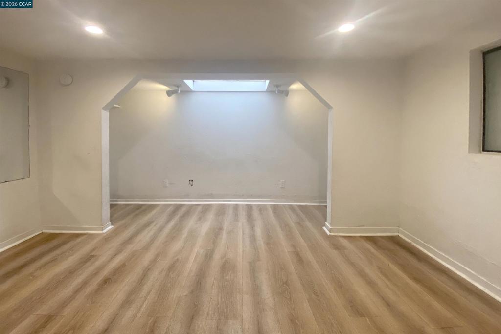 411 Kains Ave. Property Photo 21