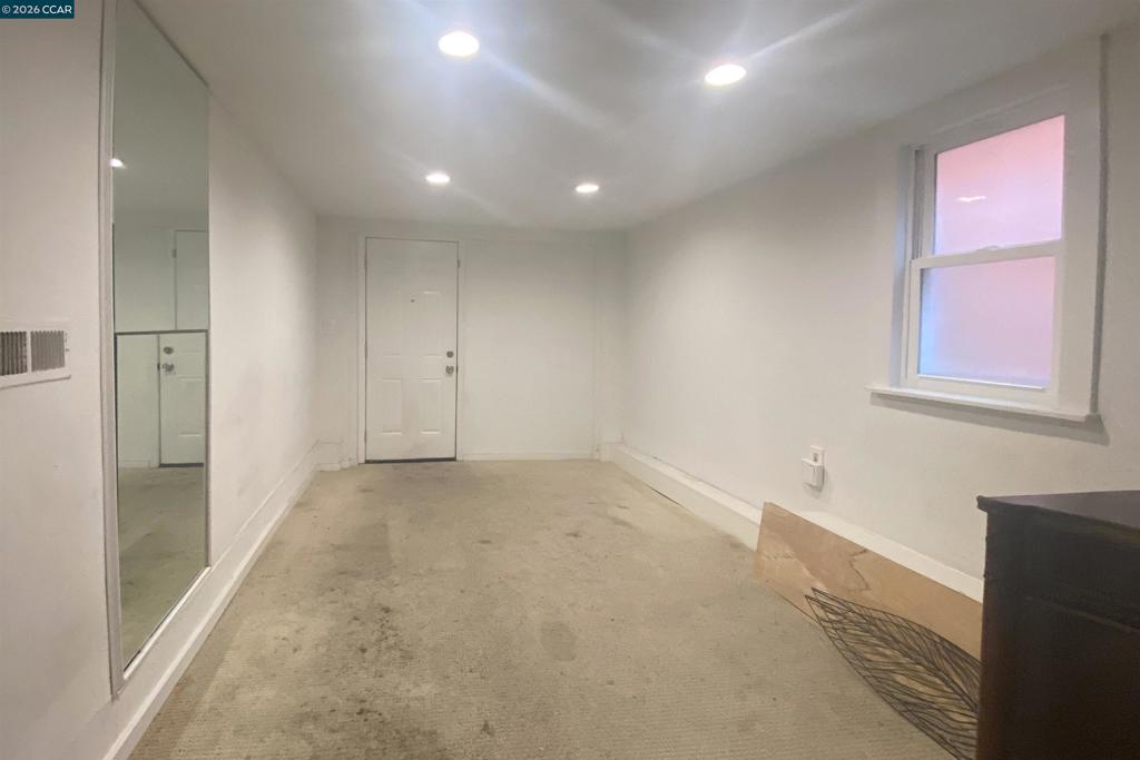 411 Kains Ave. Property Photo 24