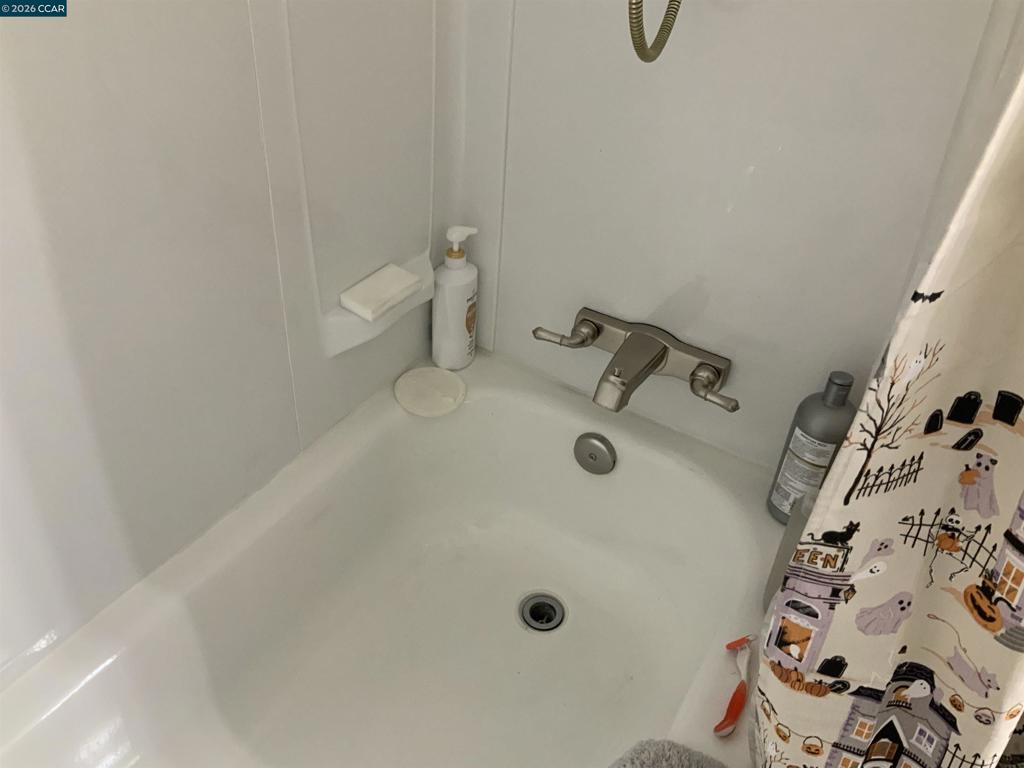 1909 Strasbourg Ln. Property Photo 22