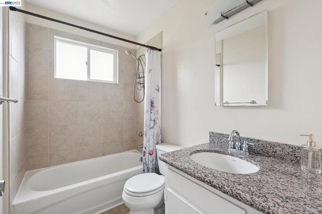 3054 Bona St D Property Photo 18