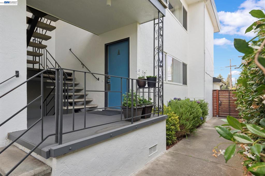 3054 Bona St D Property Photo 23