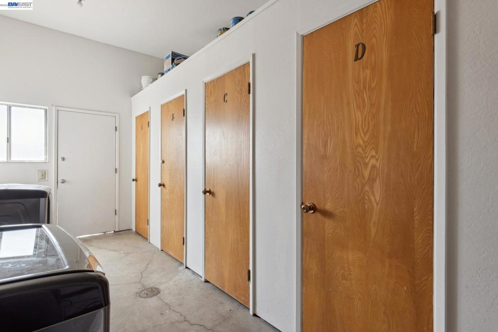 3054 Bona St D Property Photo 25