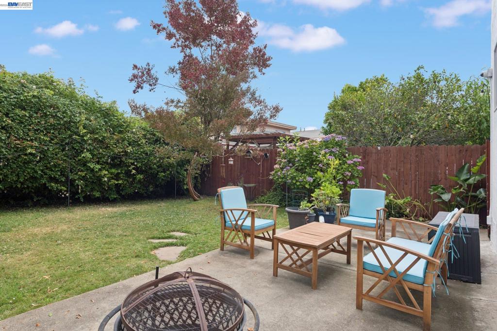 3054 Bona St D Property Photo 45