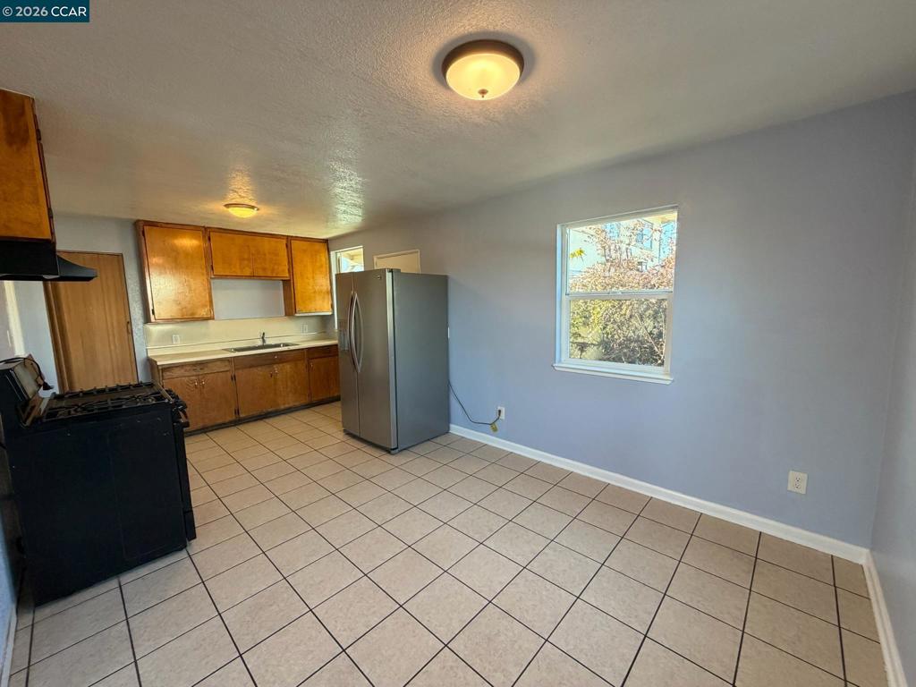 341 S 8th St Property Photo 3